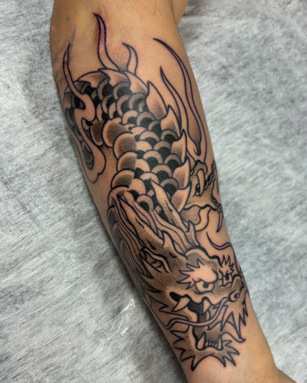 龍のタトゥー