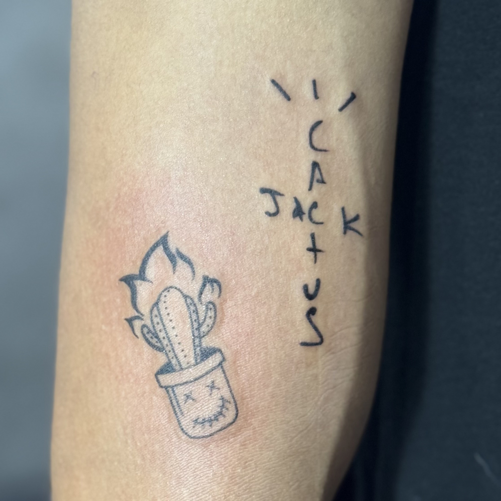 サボテンモチーフのタトゥー